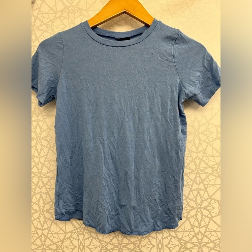 Terez short sleeve light blue basic Tee. Girls XL. NWT